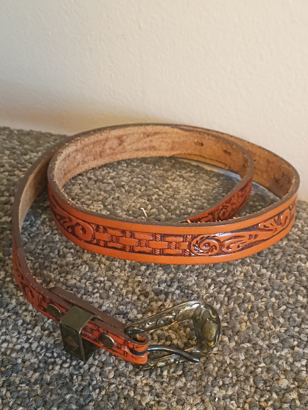 Womens Tooled Leather Western Belt Size 30
